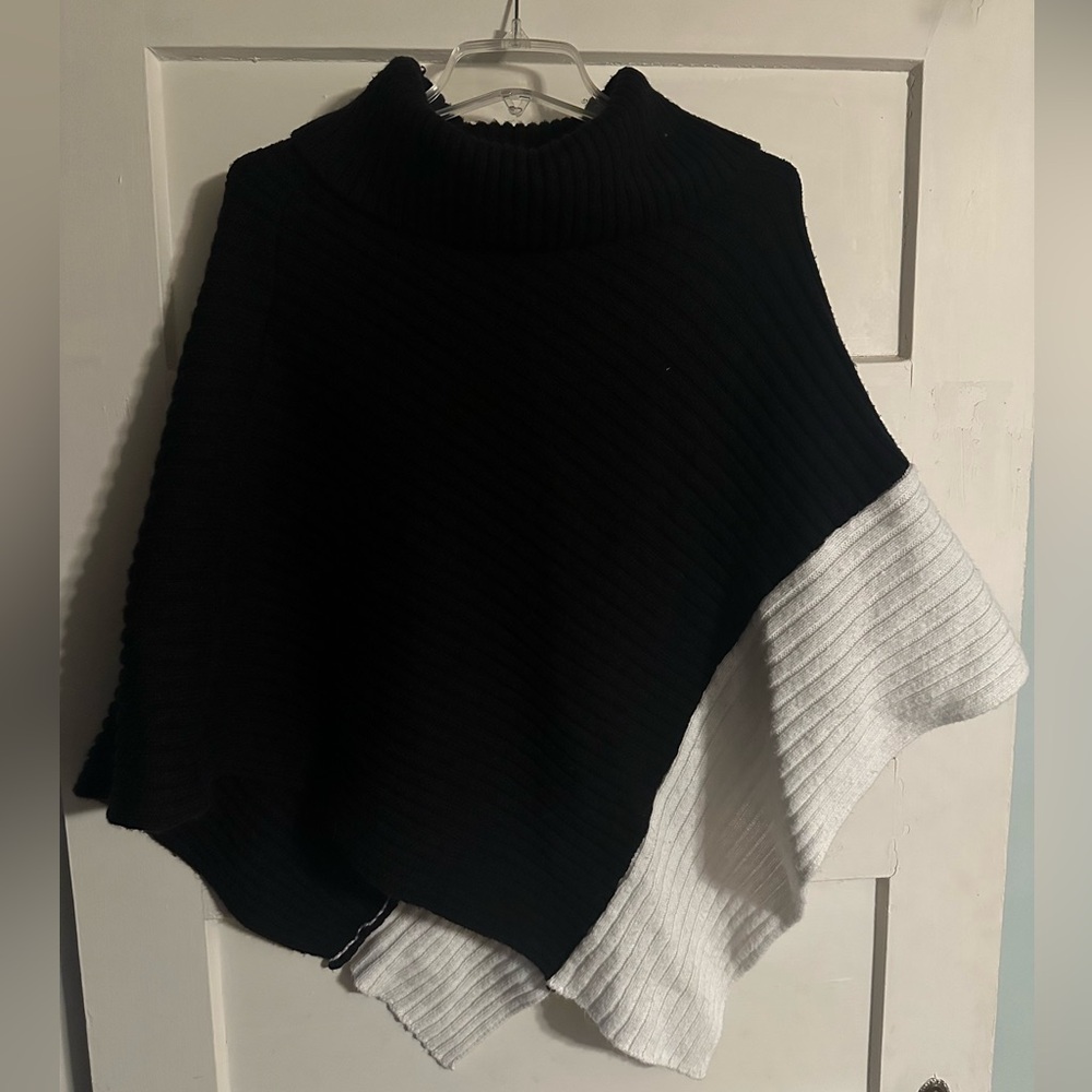 White House Black Market Black and White Poncho